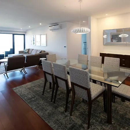 Apartment Spacious Luxury With A Great View, Funchal, Free Wifi And Parking