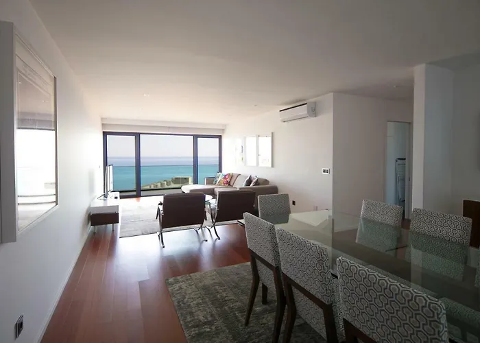 Spacious Luxury With A Great View, Funchal, Free Wifi And Parking Φουνκάλ