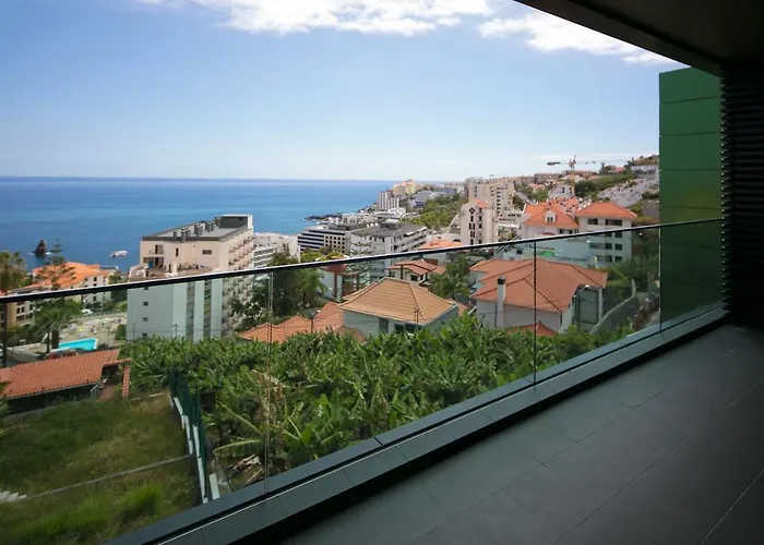 Spacious Luxury With A Great View, Funchal, Free Wifi And Parking Lejlighed *