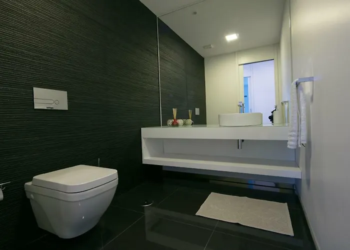 Spacious Luxury With A Great View, Funchal, Free Wifi And Parking *