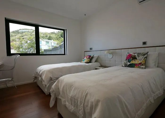 Lejlighed Spacious Luxury With A Great View, Funchal, Free Wifi And Parking