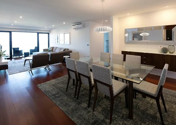 Lejlighed Spacious Luxury With A Great View, Funchal, Free Wifi And Parking