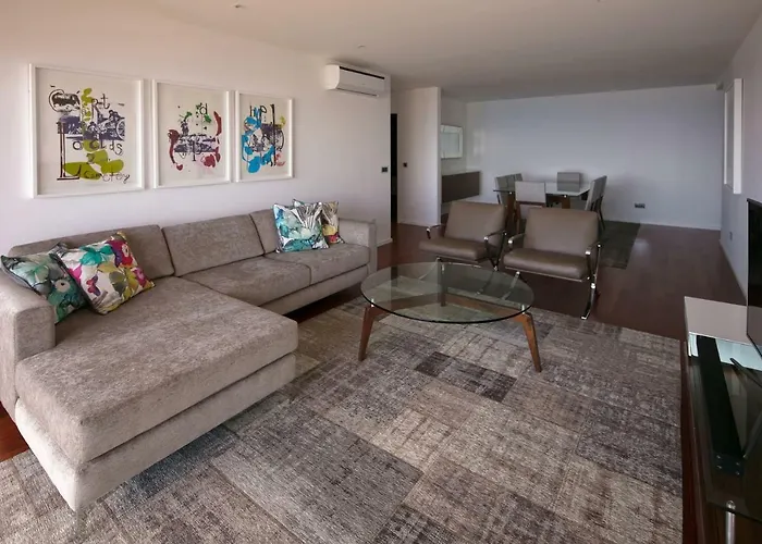 Spacious Luxury With A Great View, Funchal, Free Wifi And Parking Apartamento Funchal (Madeira)