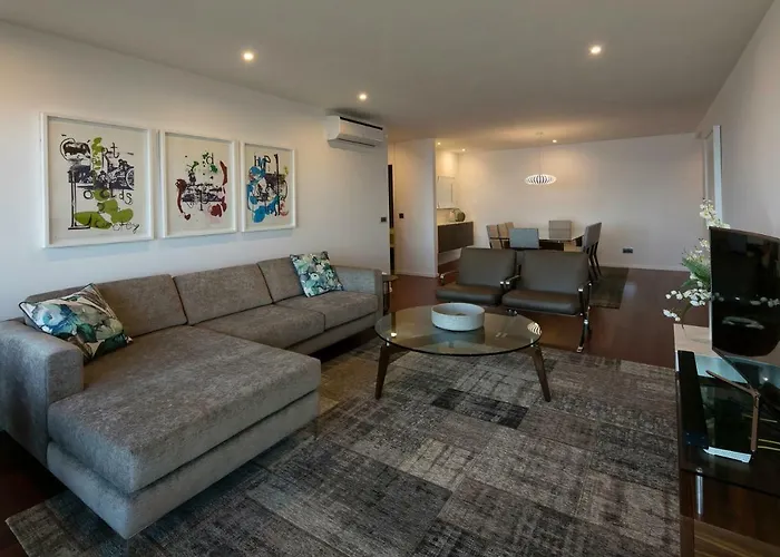 Spacious Luxury With A Great View, Funchal, Free Wifi And Parking Διαμέρισμα *